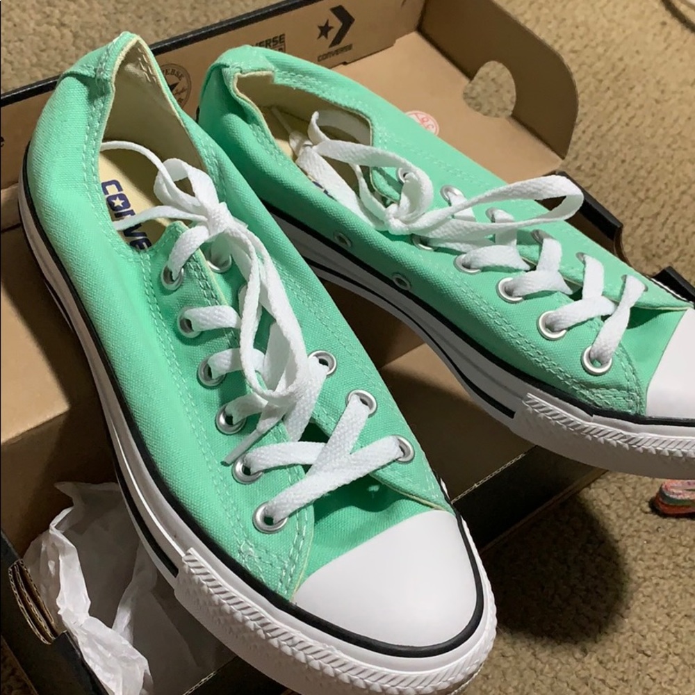 mint converse ! 🤩💚